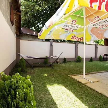 Ivatea Family Отель