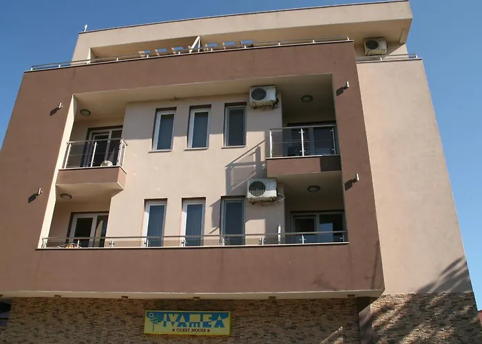 Szálloda Ivatea Family Ravda