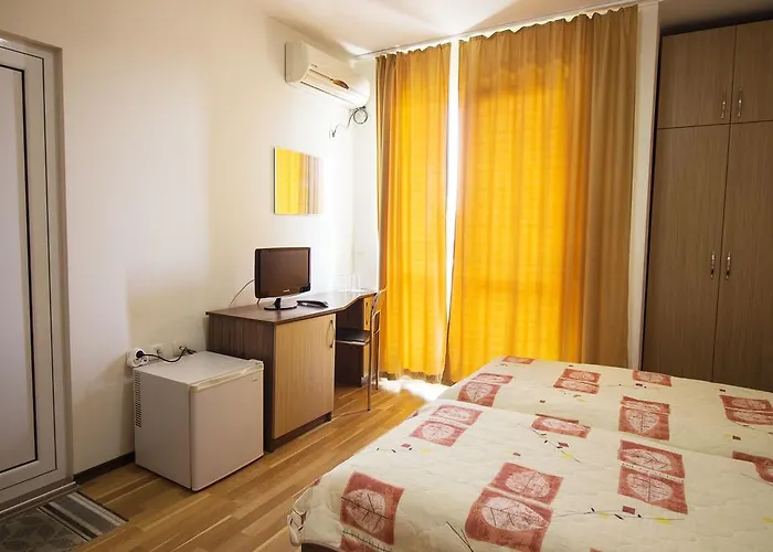 Ivatea Family Szálloda 2*