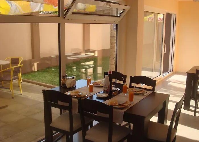 Ivatea Family Szálloda 2*