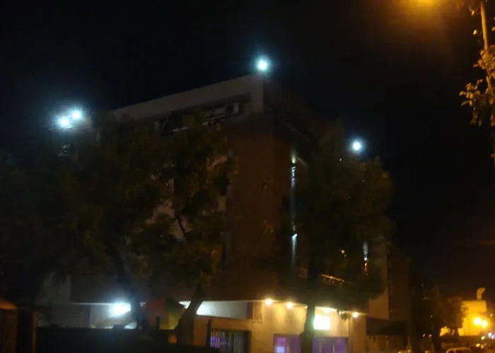 Ivatea Family Szálloda Ravda